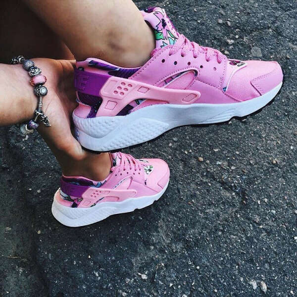 Nike Air Huarache - Pink - Floral