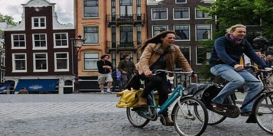 Cycling Tour in Amsterdam at Whatsoninamsterdam.com