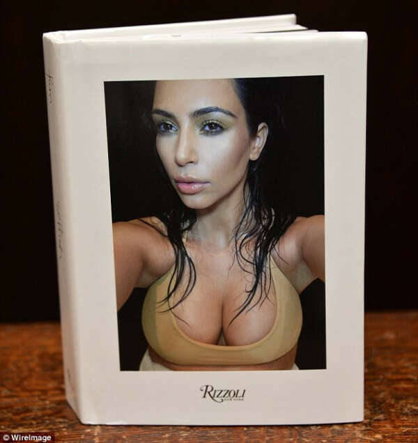 Книга Selfish Kim Kardashian