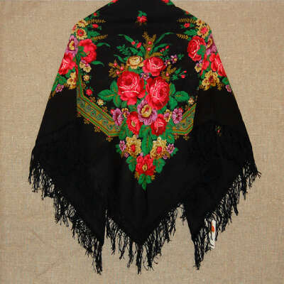 Черный павлопасадский платок с красными цветами