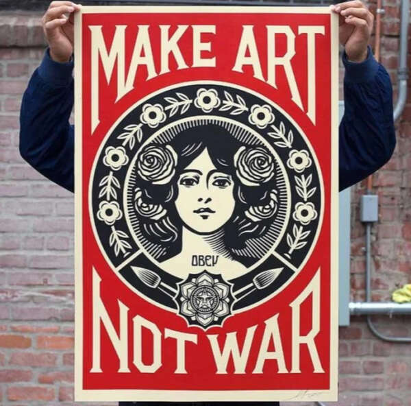 Постер Make art not war