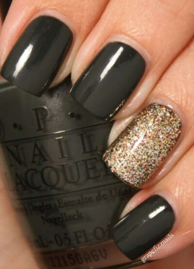 OPI NAIL POLISH