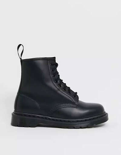 Черные ботинки с 8 парами люверсов Dr Martens 1460 | ASOS