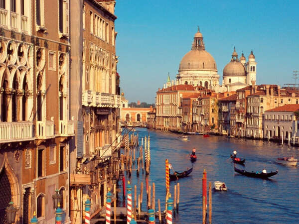 Съездить в Венецию