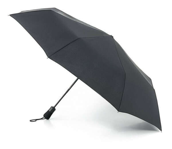 Добротный черный зонт