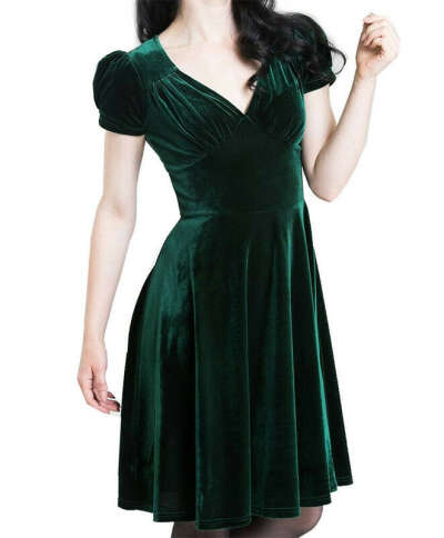 Hell Bunny 50&#039;s Elegant Pin Up Dress Joanne Crushed Velvet Green