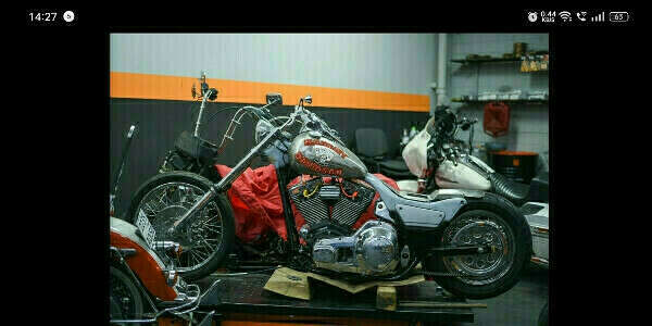 Harley-Davidson Dyna Glade Custom