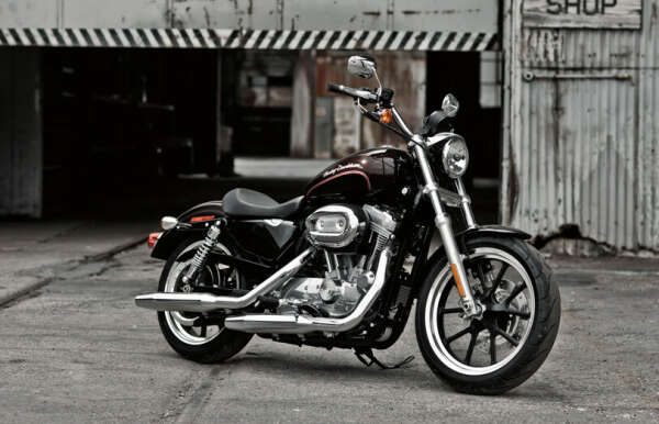 Harley Davidson-Sportster SuperLow