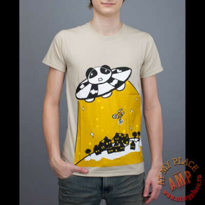 Бежевая футболка "Панда-НЛО"