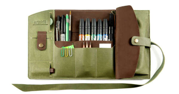 Кожаный пенал для ручек и карандашей Artskill PRO - Зелёный