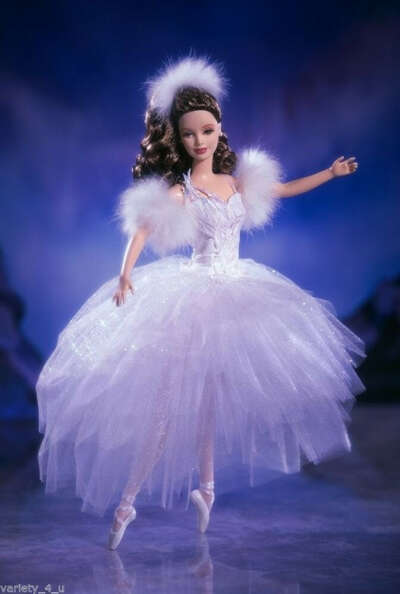 Swan Ballerina from Swan Lake Barbie 2001
