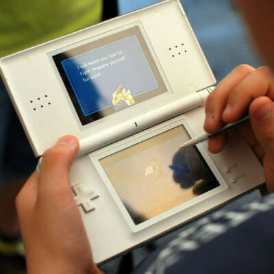Nintendo DS (Портативная игровая консоль)
