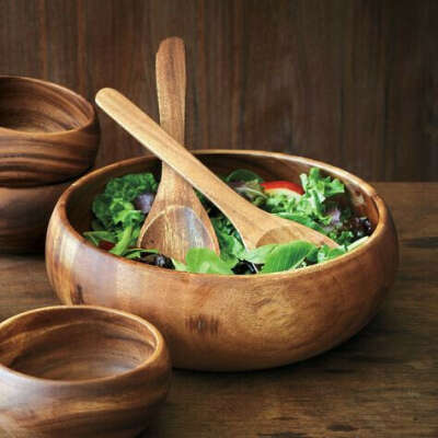 Wooden bowls)