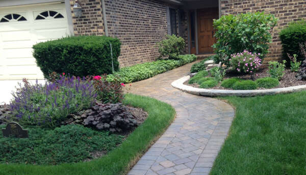 Grassroots Landscape Specialties | Paver Cleaning Barrington