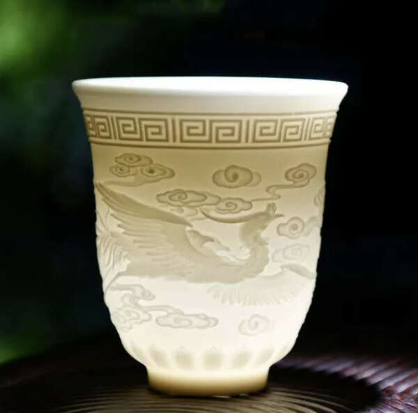 Керамическая чайная чашка