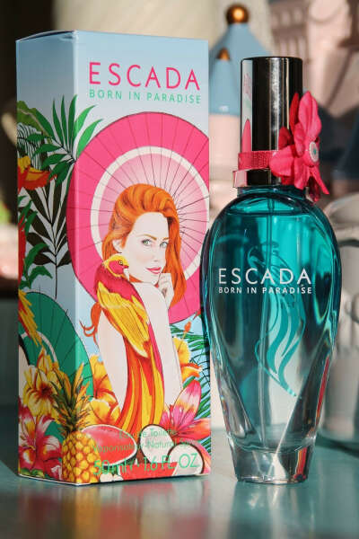 ESCADA Born in Paradise