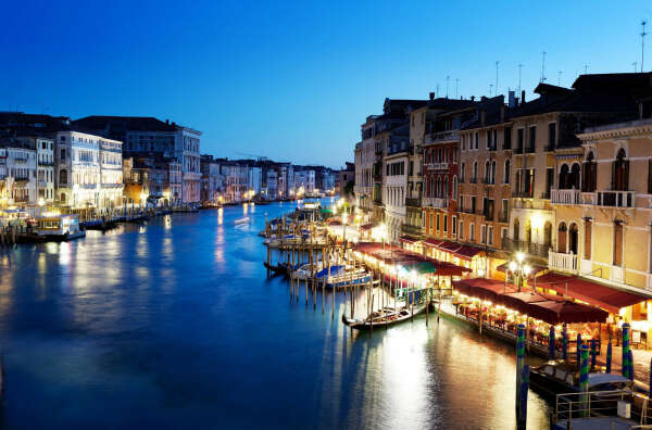 Побывать в Венеции