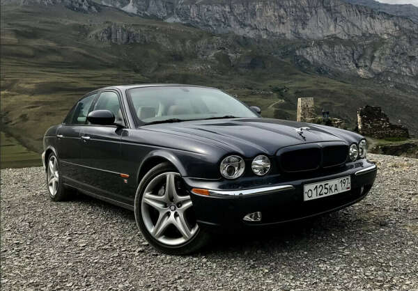Jaguar XJ III