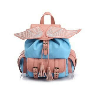 Классный рюкзак с крыльями:**