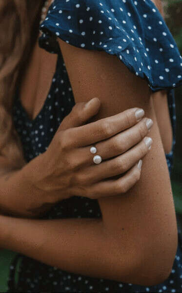 White Pearls Ring