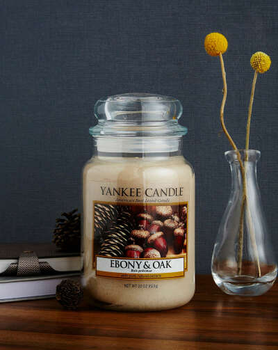 Ebony and Oak Medium Jar Candle, Yankee Candle