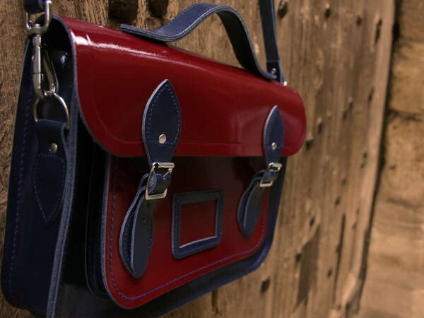 Сумку Cambridge Satchel