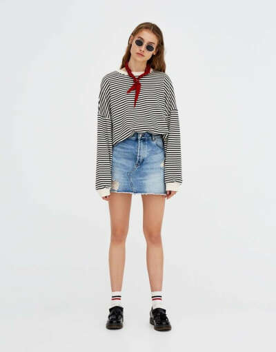 PULL AND BEAR OVERSIZED STRIPED SWEATSHIRT