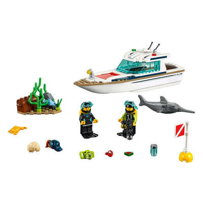 Конструктор LEGO City Яхта для дайвінгу (60221)