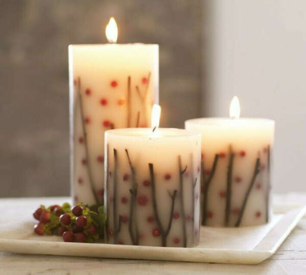 Красивые свечи(можно с запахом, но не резким)