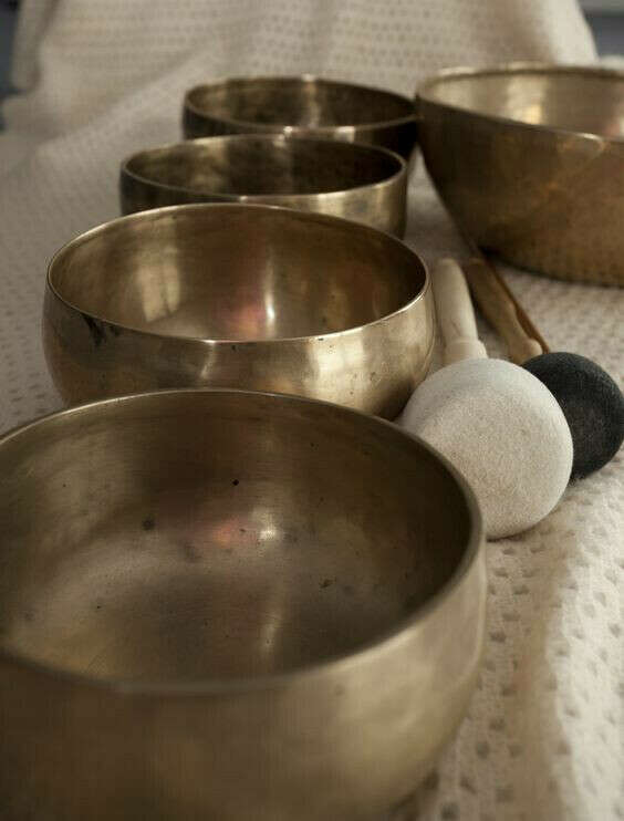 тибетские поющие чаши , медитация