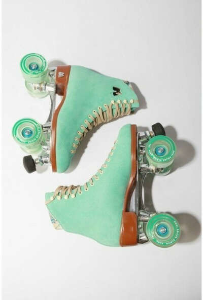 moxi lolly roller skates