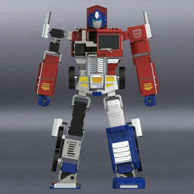 Robosen Optimus Prime