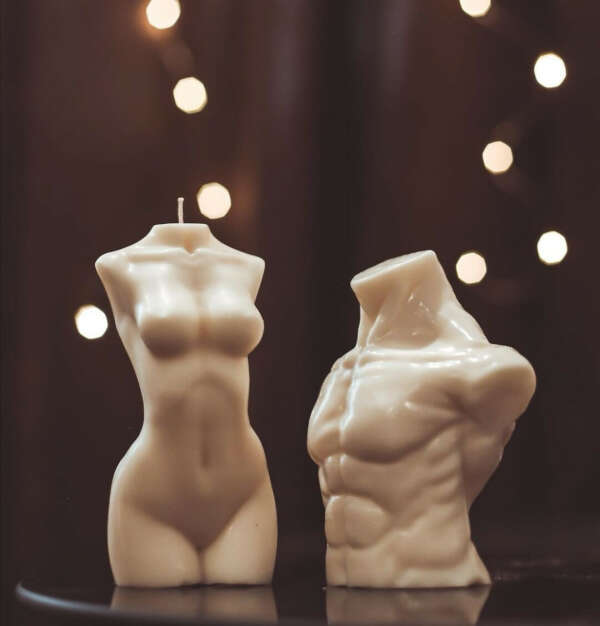 Свеча в форме тела (мужского и женского)