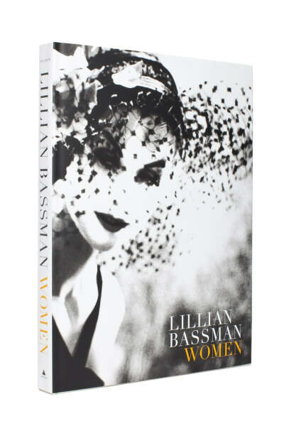 **Women by Lillian Bassman Abrams - Книга "Lillian Bassman: Women"