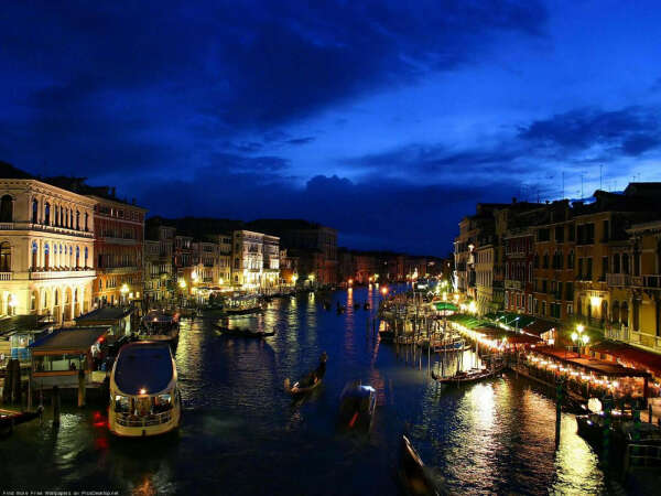 I want to go to Venice))))