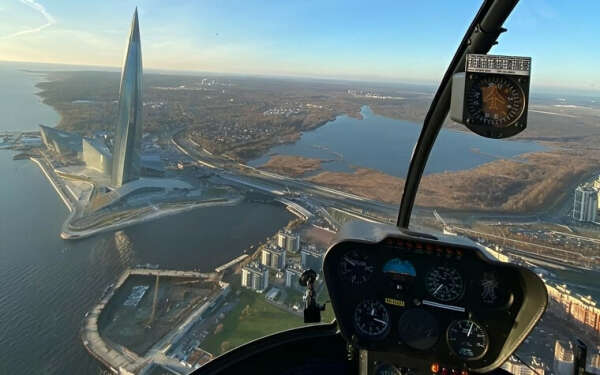 Полет на вертолете над СПб