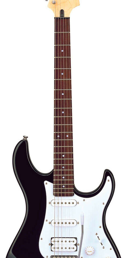 Электрогитара YAMAHA PACIFICA 012 BL