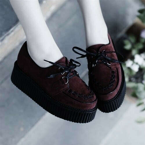 Dark red creepers