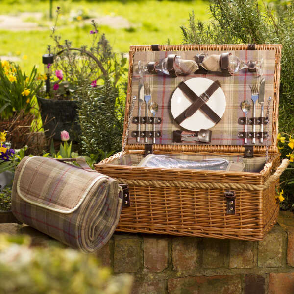 Picnic basket