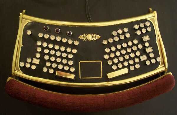 Стимпанк-клавиатура