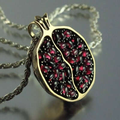 JUICY POMEGRANATE silver garnet pendant - Ready to ship