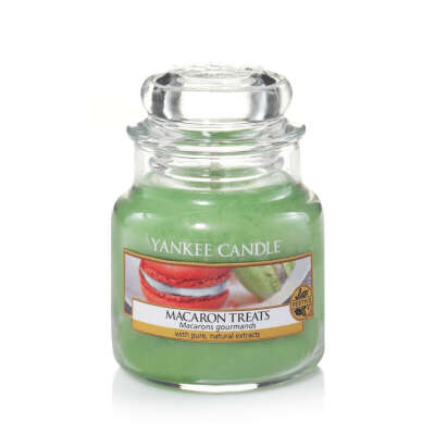 Ароматическая свеча Yankee Candle «Macaron treast»