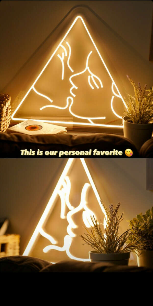 Neon sign triangle