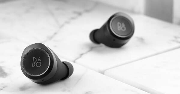 Beoplay E8 - premium earbuds with up to 5 hours battery from B&O PLAY