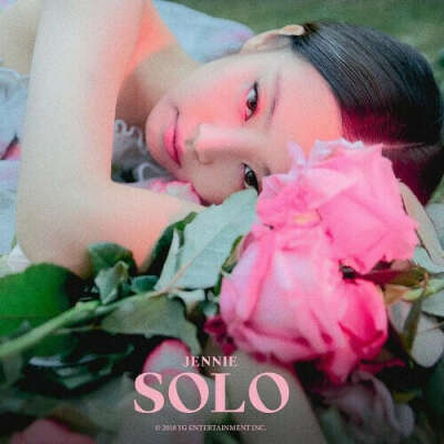 Jennie - SOLO