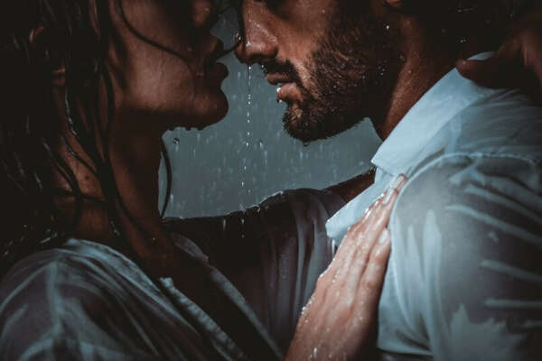 Романтическая «дождливая» фотосессия