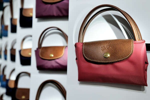 Сумку Longchamp