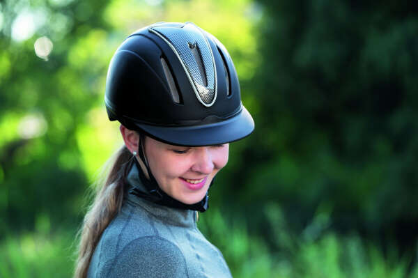 Шлем для конной выездки
