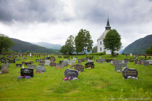 умереть и быть похороненным в Ставангере, Норвегия