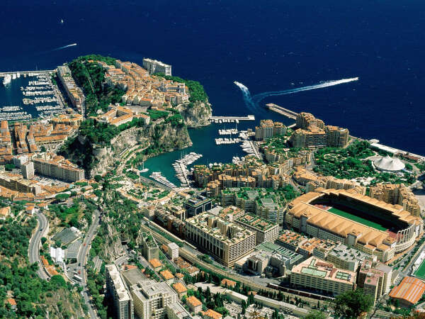 посетить Монако